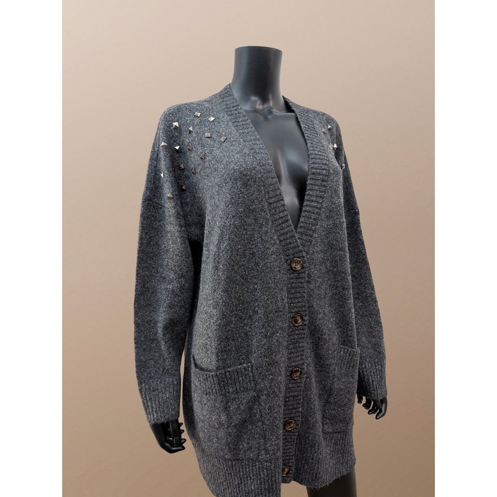 Torrid‎ Studded Shoulder Long Cardigan Gray Button Front NWT Size 0 Cozy Sweater - Picture 4 of 10